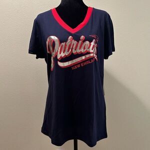 XL NFL Patriots New England Women’s V Shirt
